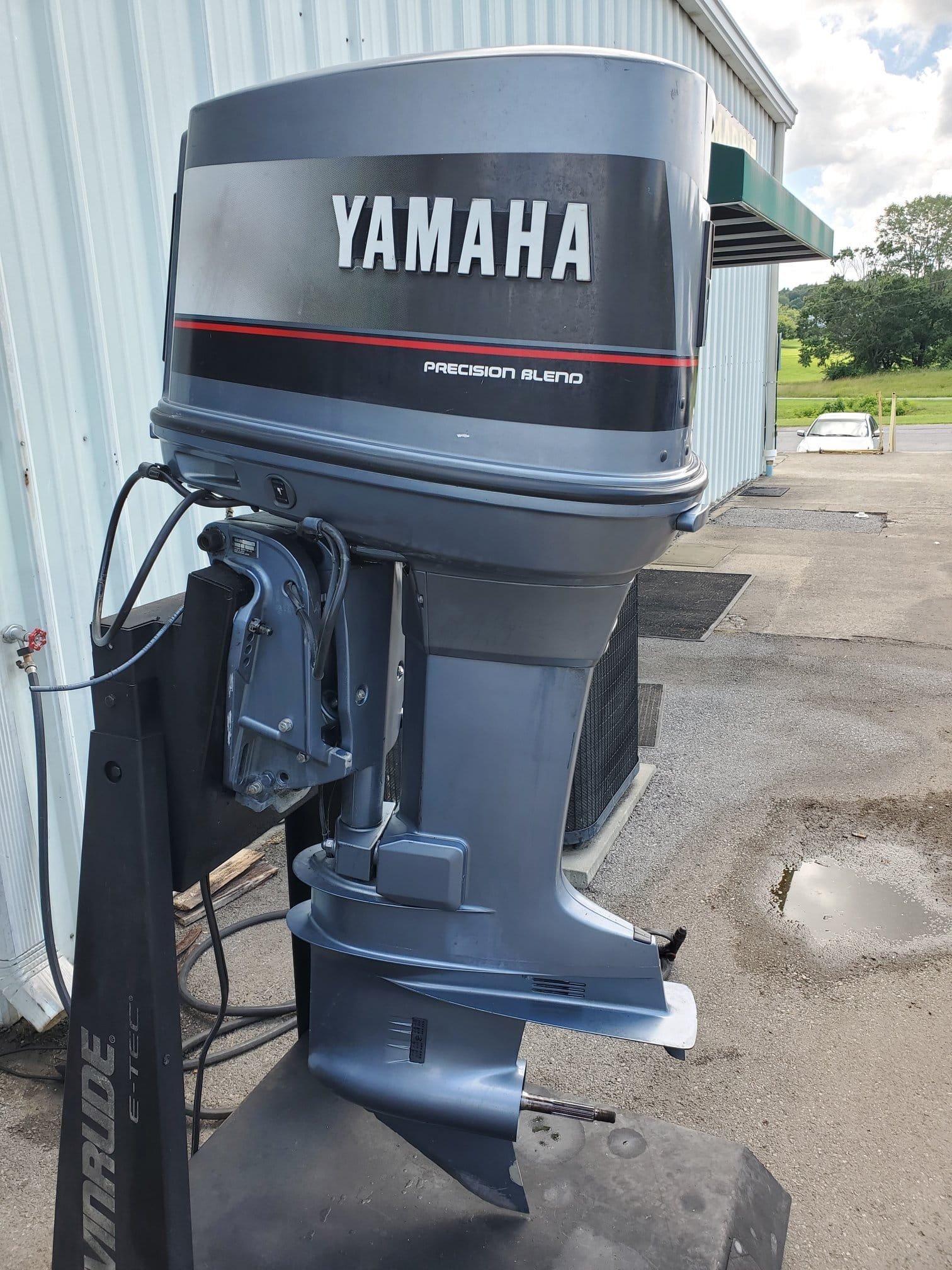 1988 Yamaha 150 HP 6 Cyl Carbureted 2-Stroke 25" (XL) Outboard Motor 1 1988 Yamaha 150 HP 6 Cyl Carbureted 2-Stroke 25" (XL) Outboard Motor