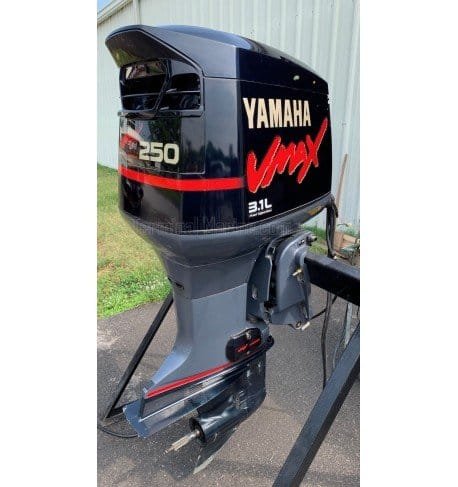 2003 Yamaha 250 HP 3.1L OX66 VMax V6 EFI 2 Stroke 20" (Long Shaft) Outboard Motor 1 2003 Yamaha 250 HP 3.1L OX66 VMax V6 EFI 2 Stroke 20" (Long Shaft) Outboard Motor
