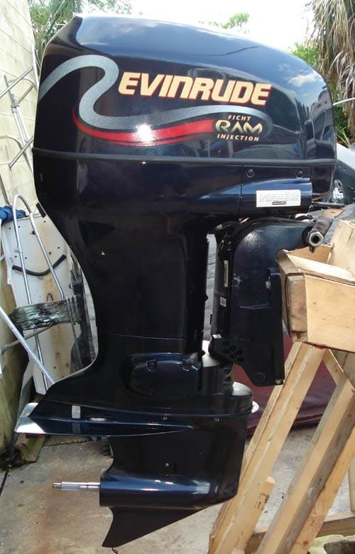 NEW 2001 Evinrude 70 HP 4-Cylinder EFI 4-Stroke 20" (L) Outboard Motor 1 NEW 2001 Evinrude 70 HP 4-Cylinder EFI 4-Stroke 20" (L) Outboard Motor