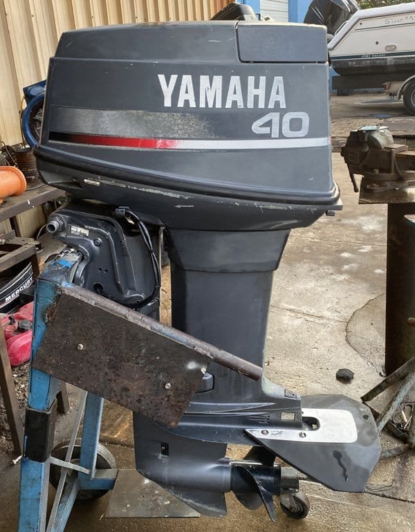 1997 Yamaha 40 HP 2-Cyl Carbureted 2-Stroke 20" (L) Outboard Motor 1 1997 Yamaha 40 HP 2-Cyl Carbureted 2-Stroke 20" (L) Outboard Motor
